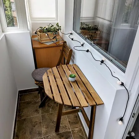 Sebastian Studio Apartment Bucarest Esterno foto