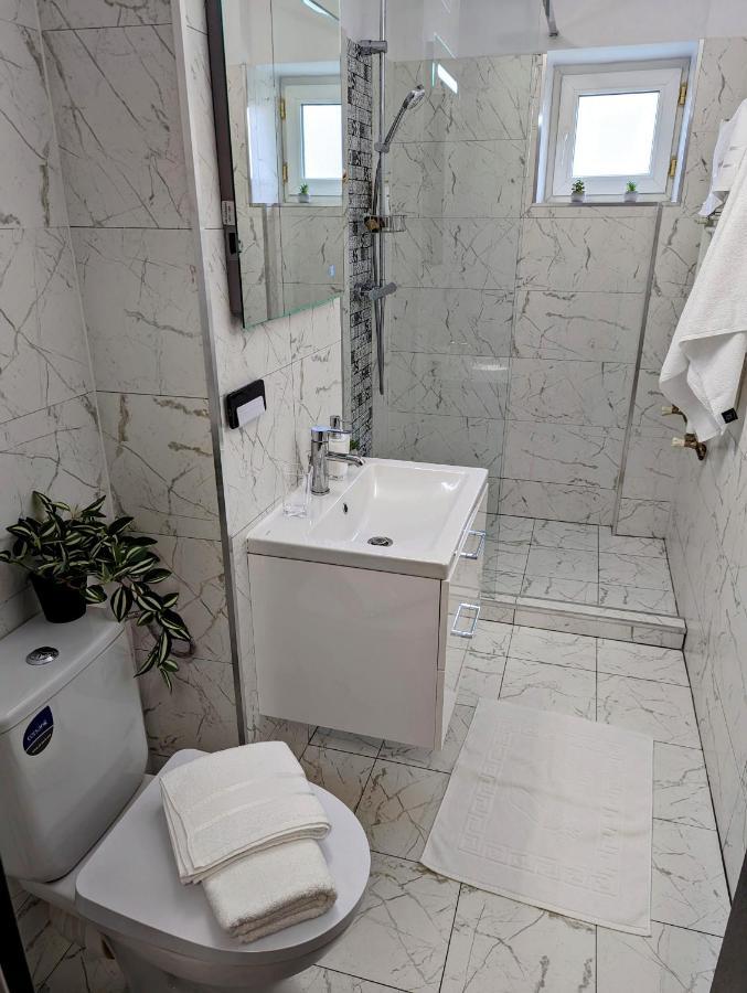 Sebastian Apartament *